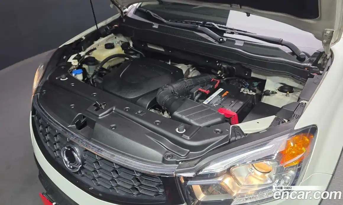 SsangYong Korando 2015 2.0 Автомат в Москве № 31340, фото 13