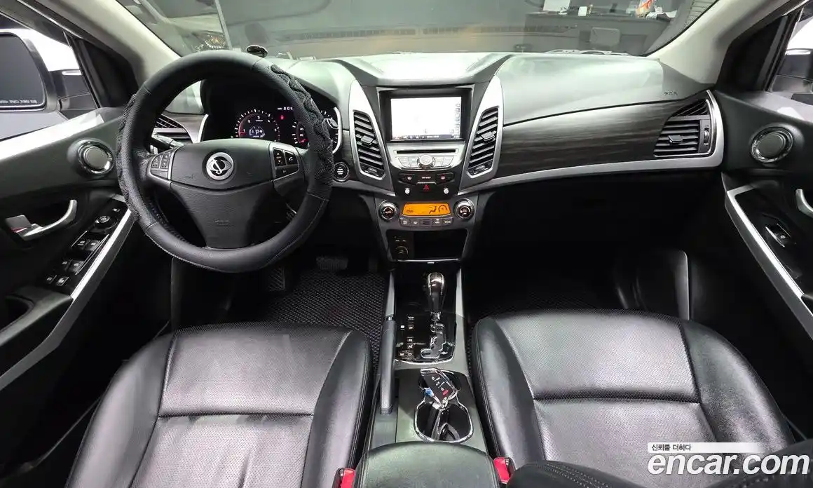 SsangYong Korando 2015 2.0 Автомат в Москве № 31340, фото 15