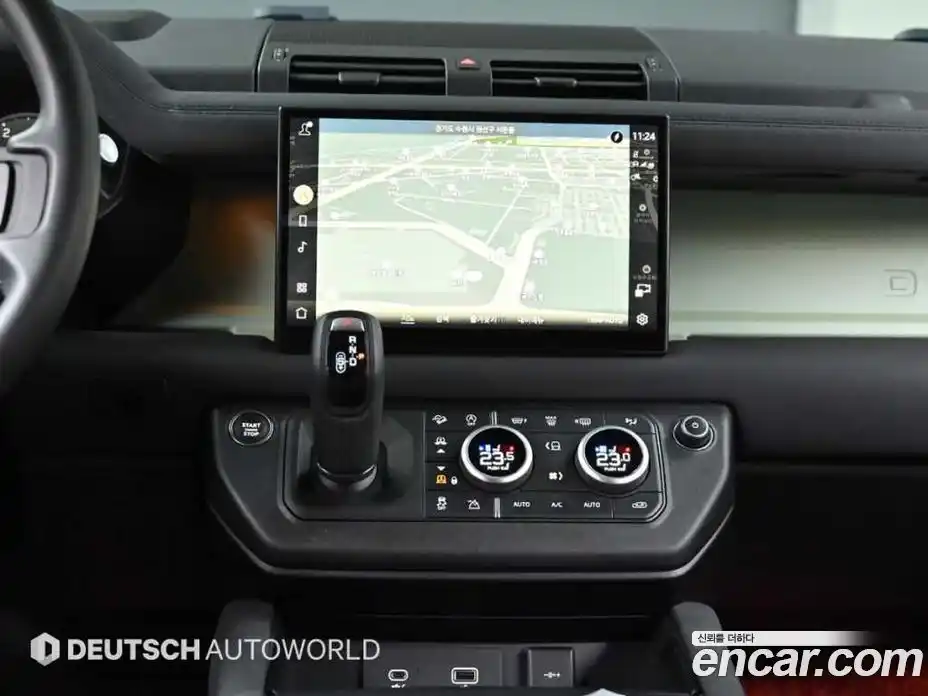 Land Rover Defender 2023 3.0 Автомат в Москве № 316414, фото 14