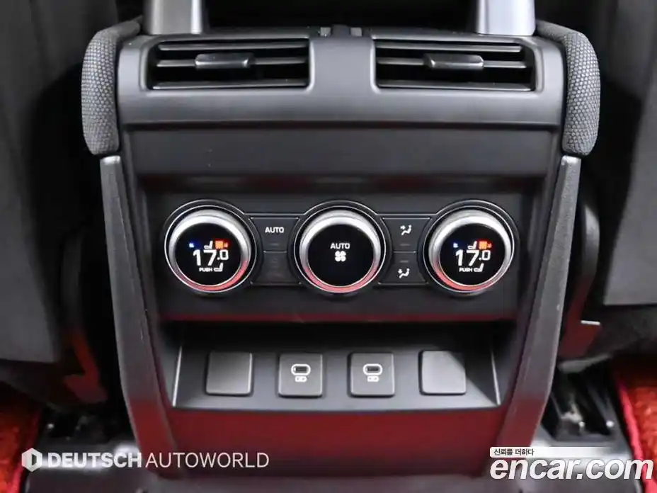 Land Rover Defender 2023 3.0 Автомат в Москве № 316414, фото 16