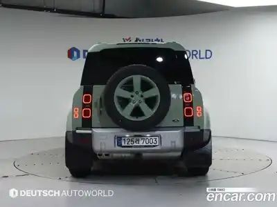 Land Rover Defender 2023 3.0 Автомат в Москве № 316414, миниатюра 4