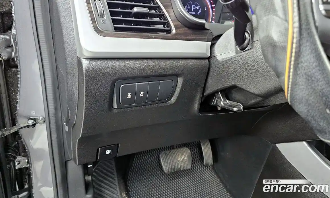 SsangYong Korando 2014 2.0 Автомат в Москве № 32565, фото 14