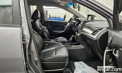 SsangYong Korando 2014 2.0 Автомат в Москве № 32565, миниатюра 3