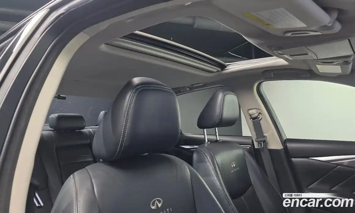 Infiniti Q50 2014 2.1 Автомат в Москве № 326763, фото 12