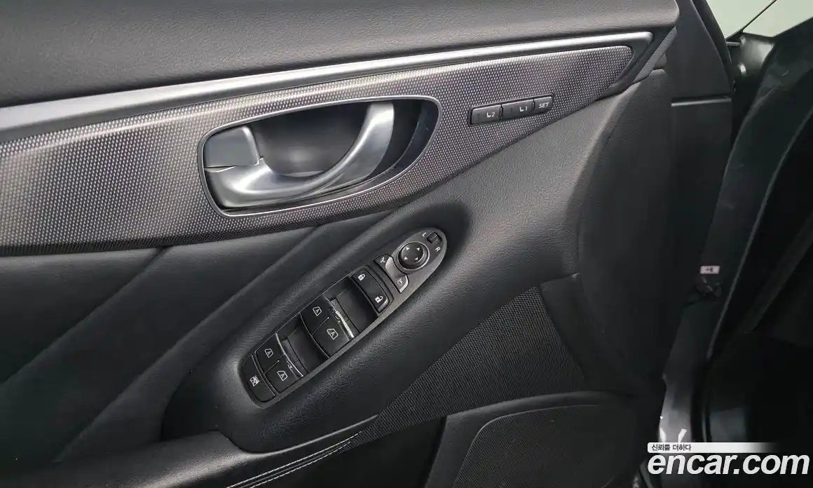 Infiniti Q50 2014 2.1 Автомат в Москве № 326763, фото 15