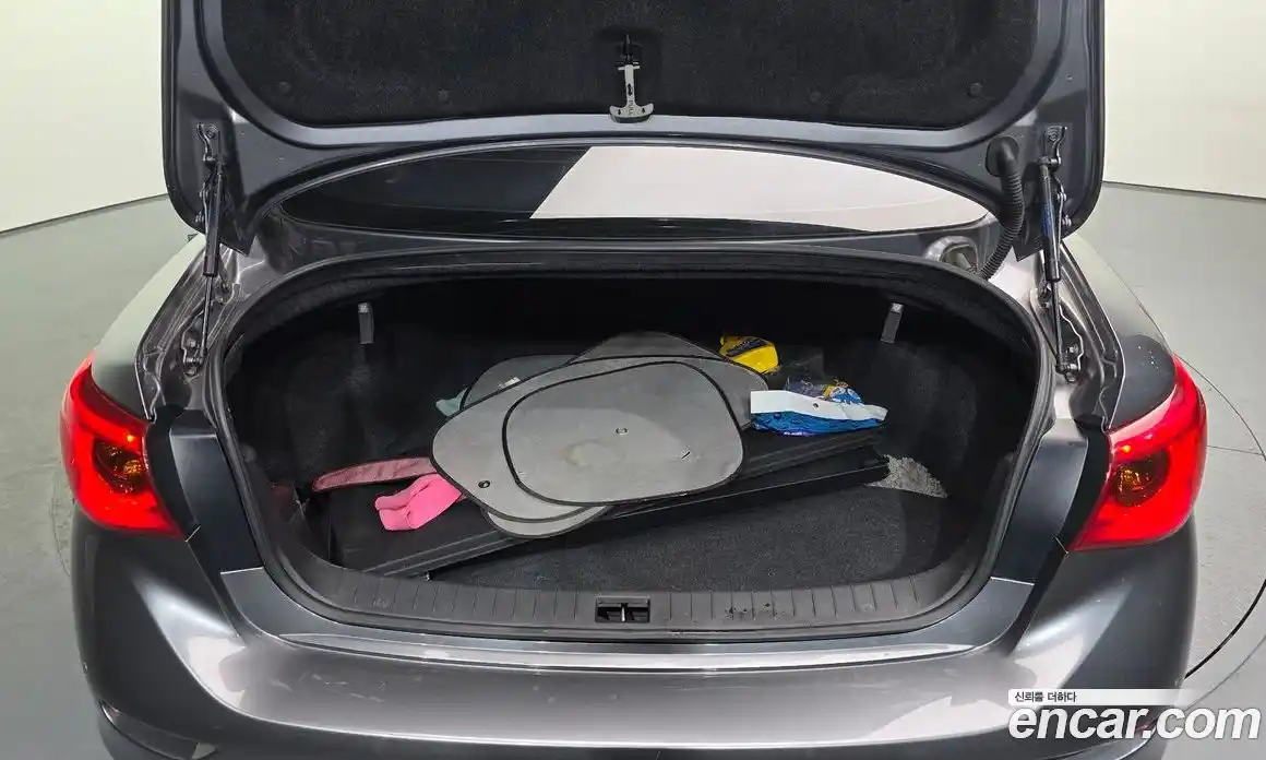 Infiniti Q50 2014 2.1 Автомат в Москве № 326763, фото 16