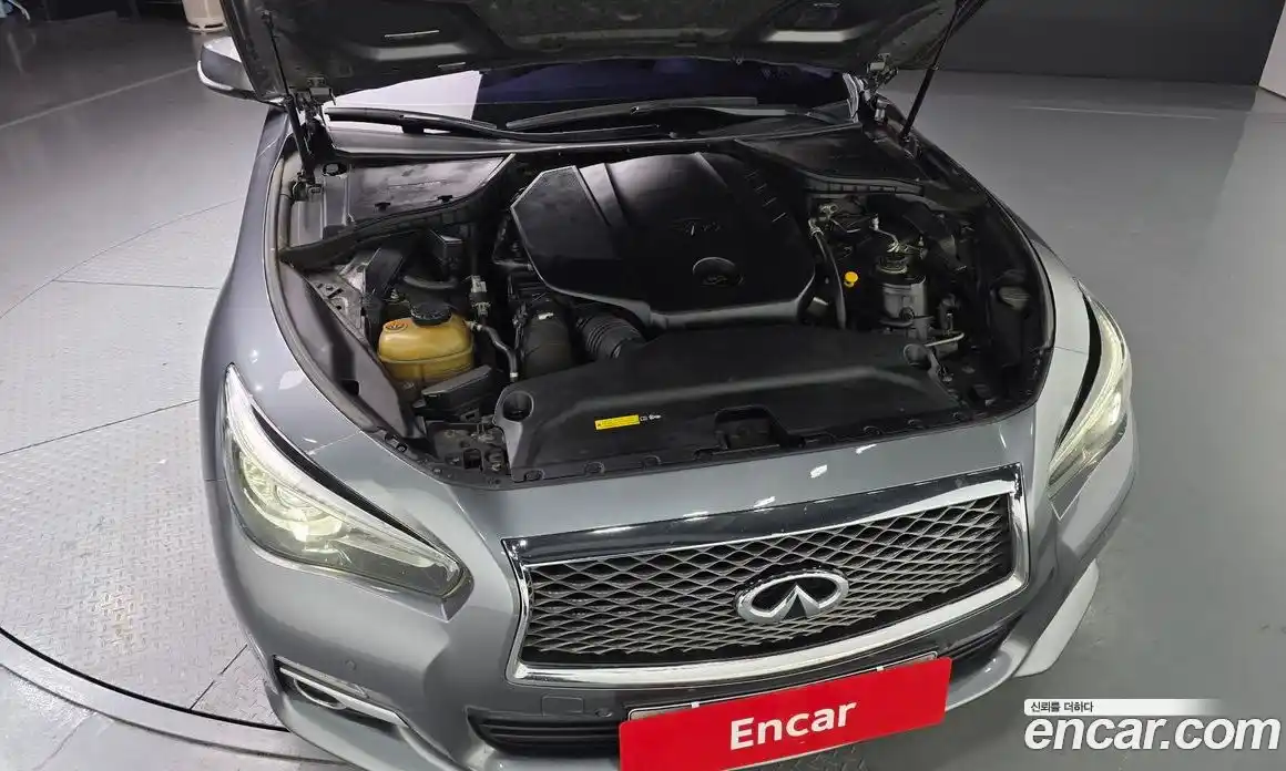 Infiniti Q50 2014 2.1 Автомат в Москве № 326763, фото 18