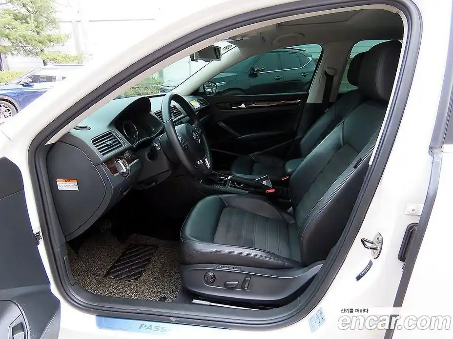 Volkswagen Passat 2014 2.0 Автомат в Москве № 329861, фото 5