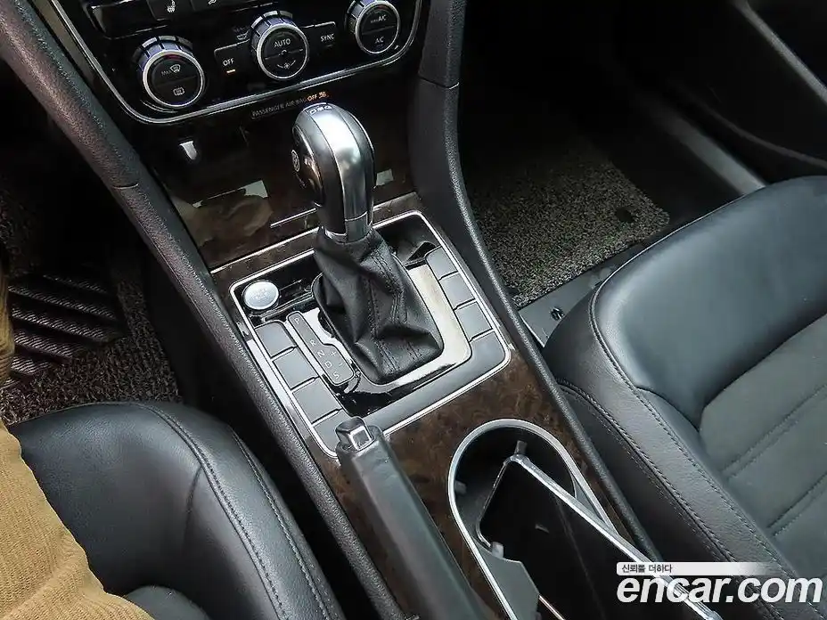 Volkswagen Passat 2014 2.0 Автомат в Москве № 329861, фото 10