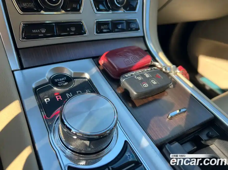 Jaguar XF 2014 2.2 Автомат в Москве № 331525, фото 19