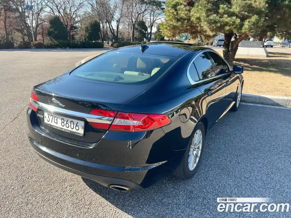 Jaguar XF 2014 2.2 Автомат в Москве № 331525, фото 6