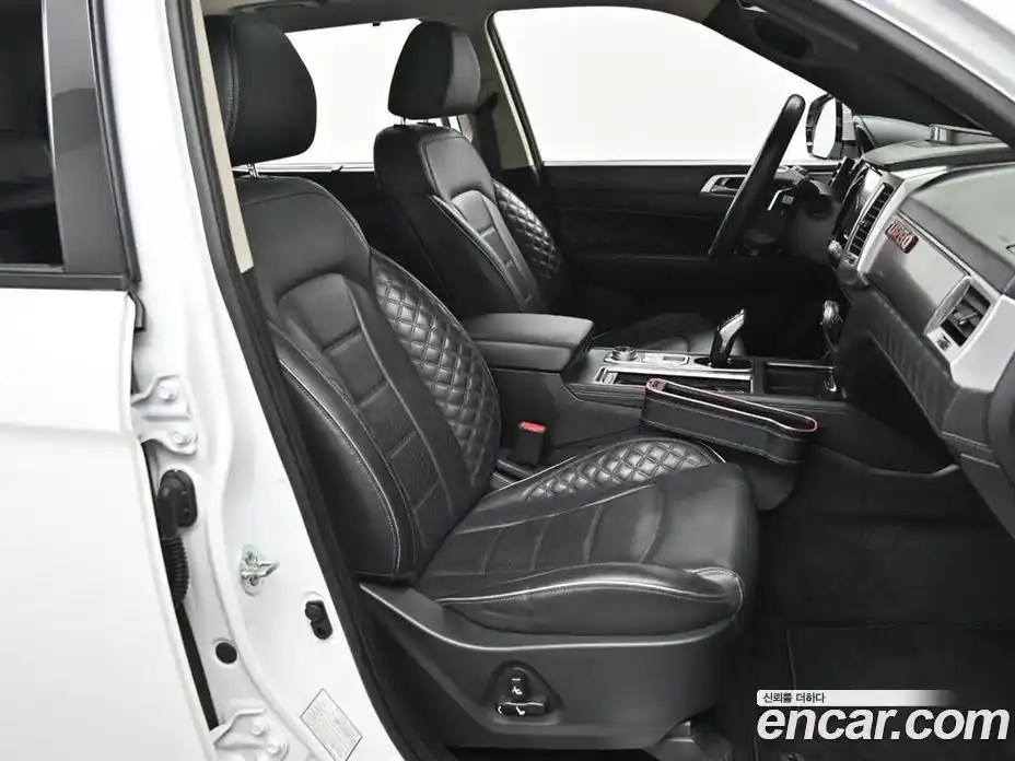 SsangYong Rexton 2021 2.2 Автомат в Москве № 35444, фото 8