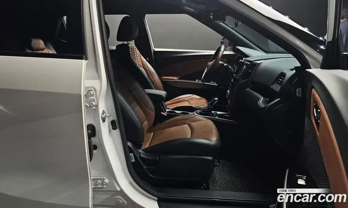 SsangYong TIBOLI 2019 1.6 Автомат в Москве № 35450, фото 11