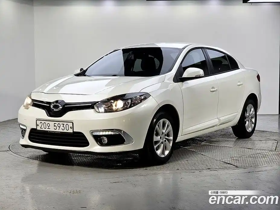 Renault SM3 2015 1.6 Автомат в Москве № 356680, фото 1