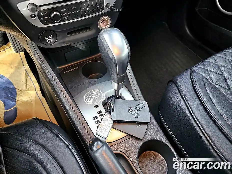 Renault SM3 2015 1.6 Автомат в Москве № 356680, фото 15