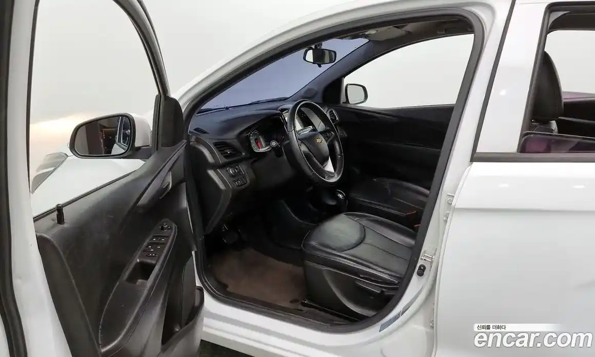 Chevrolet Spark 2016 1.0 Автомат в Москве № 36861, фото 8