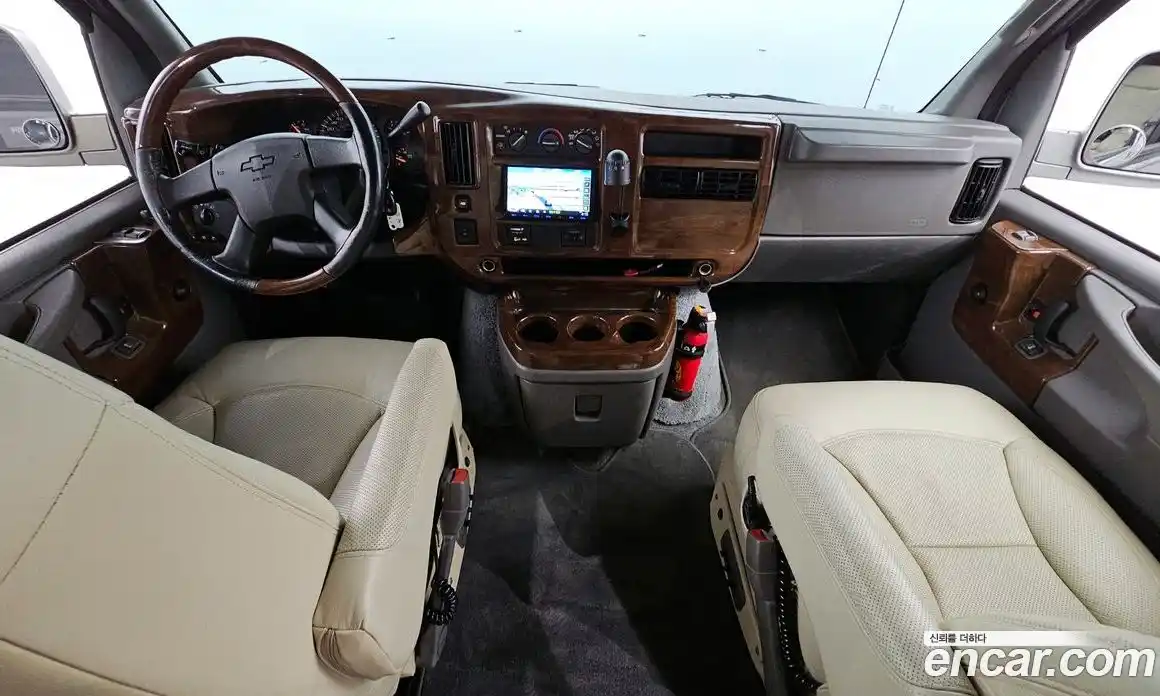 Chevrolet Express Van 2006 6.0 Автомат в Москве № 385310, фото 7