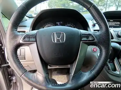 Honda Odyssey 2016 3.5 Автомат в Москве № 402656, миниатюра 9