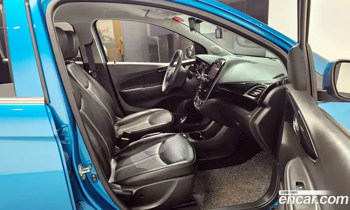 Chevrolet Spark 2021 1.0 Автомат в Москве № 410666, фото 10