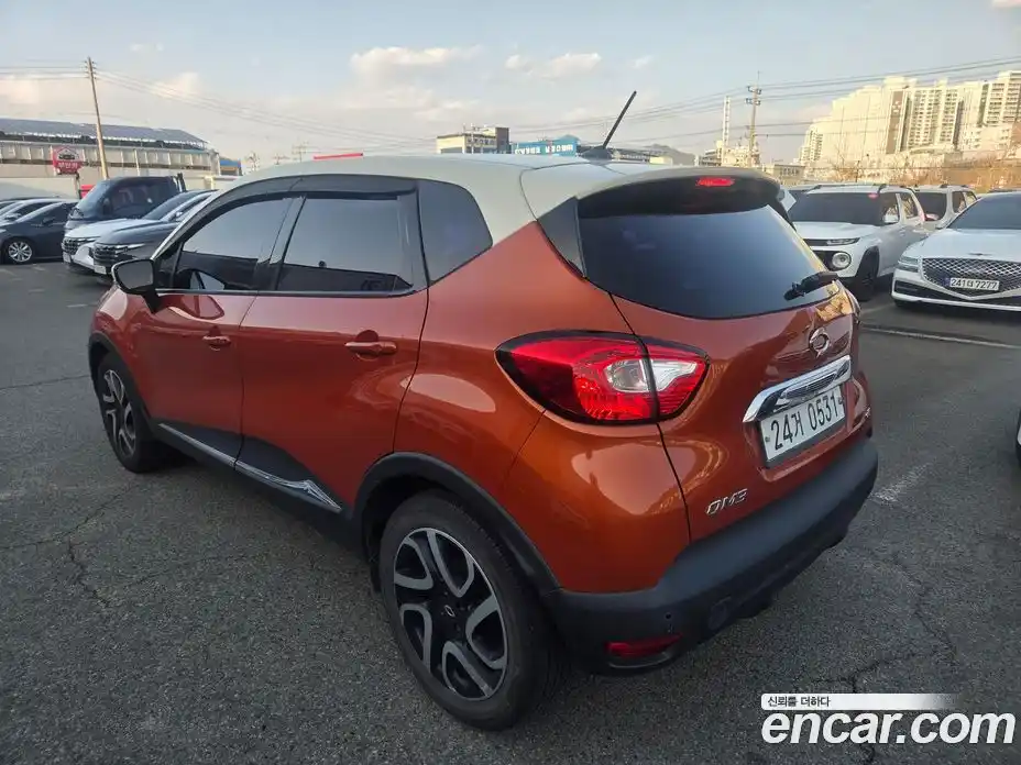 Renault QM3 2015 1.5 Автомат в Москве № 423440, фото 4