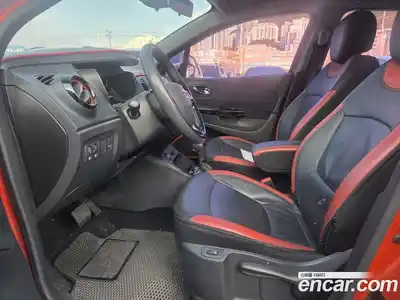 Renault QM3 2015 1.5 Автомат в Москве № 423440, миниатюра 5