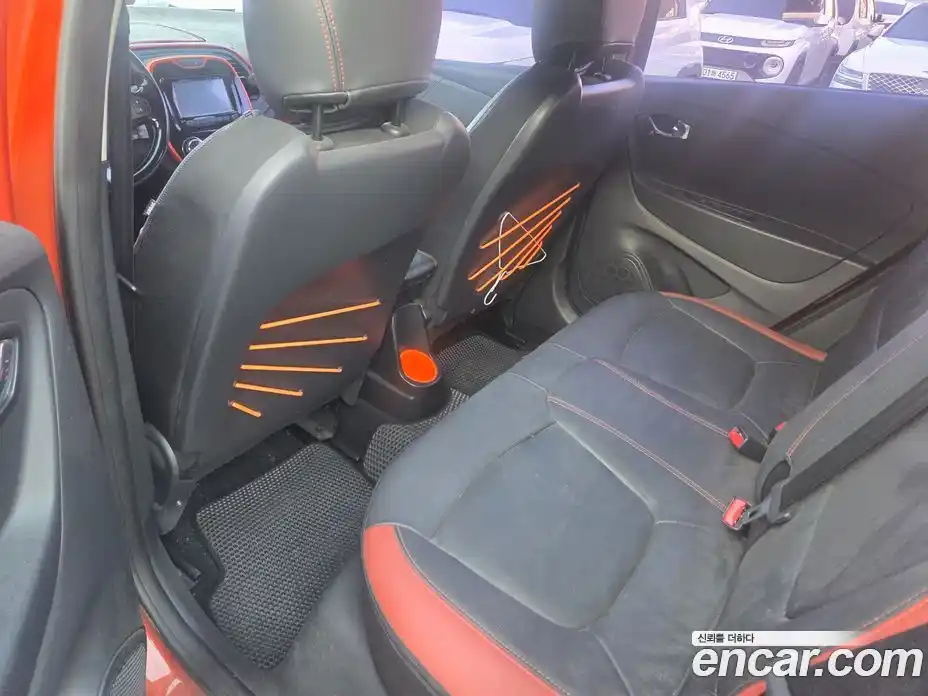 Renault QM3 2015 1.5 Автомат в Москве № 423440, фото 6