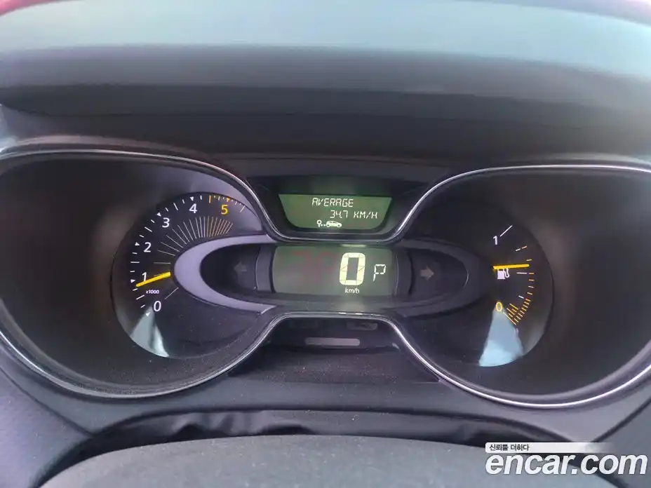 Renault QM3 2015 1.5 Автомат в Москве № 423440, фото 8