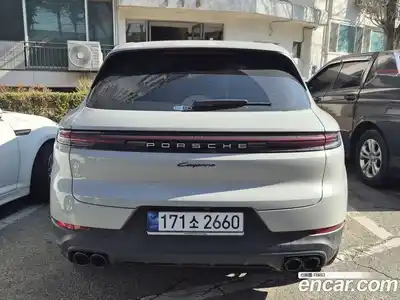 Porsche Cayenne 2025 3.0 Автомат в Москве № 430993, миниатюра 3