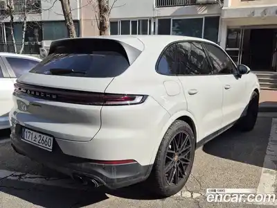 Porsche Cayenne 2025 3.0 Автомат в Москве № 430993, миниатюра 4