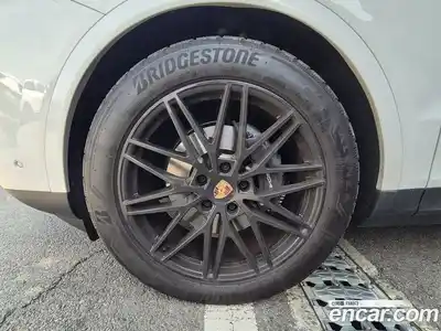 Porsche Cayenne 2025 3.0 Автомат в Москве № 430993, миниатюра 7