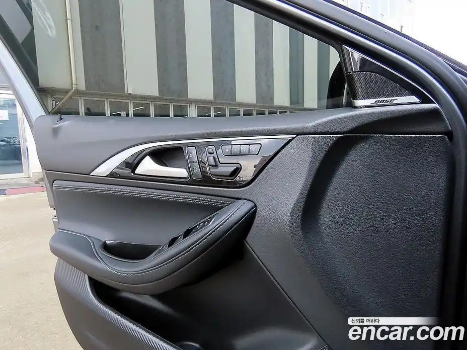 Infiniti Q30 2018 2.0 Автомат в Москве № 433602, фото 11