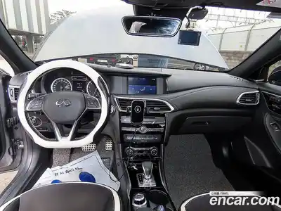 Infiniti Q30 2018 2.0 Автомат в Москве № 433602, миниатюра 7