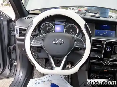 Infiniti Q30 2018 2.0 Автомат в Москве № 433602, миниатюра 8