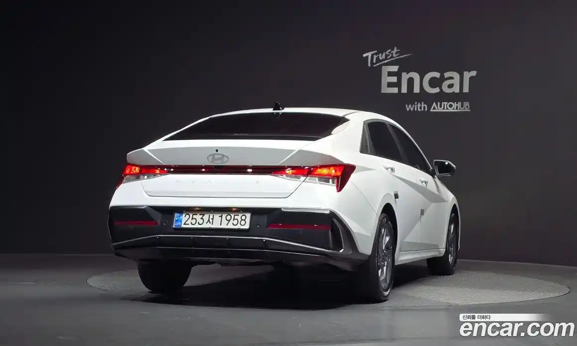 Hyundai Avante 2025 1.6 Автомат в Москве № 45836, фото 12