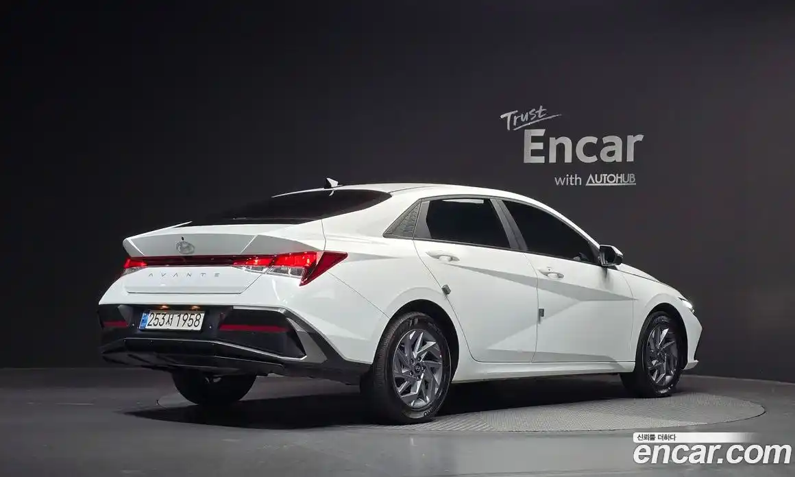 Hyundai Avante 2025 1.6 Автомат в Москве № 45836, фото 18