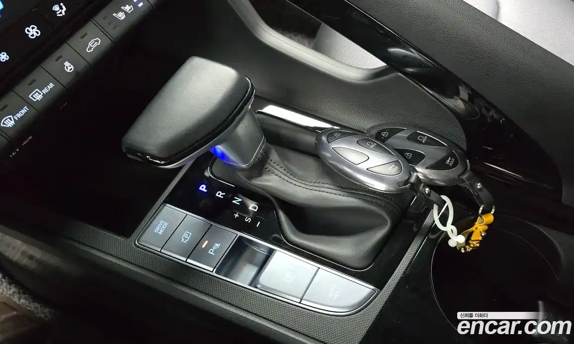 Hyundai Avante 2025 1.6 Автомат в Москве № 45836, фото 6