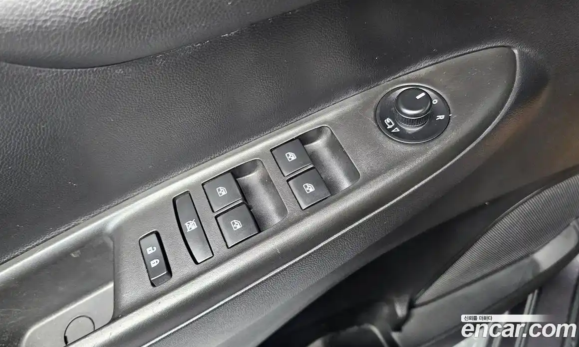 Chevrolet Spark 2016 1.0 Автомат в Москве № 459443, фото 13