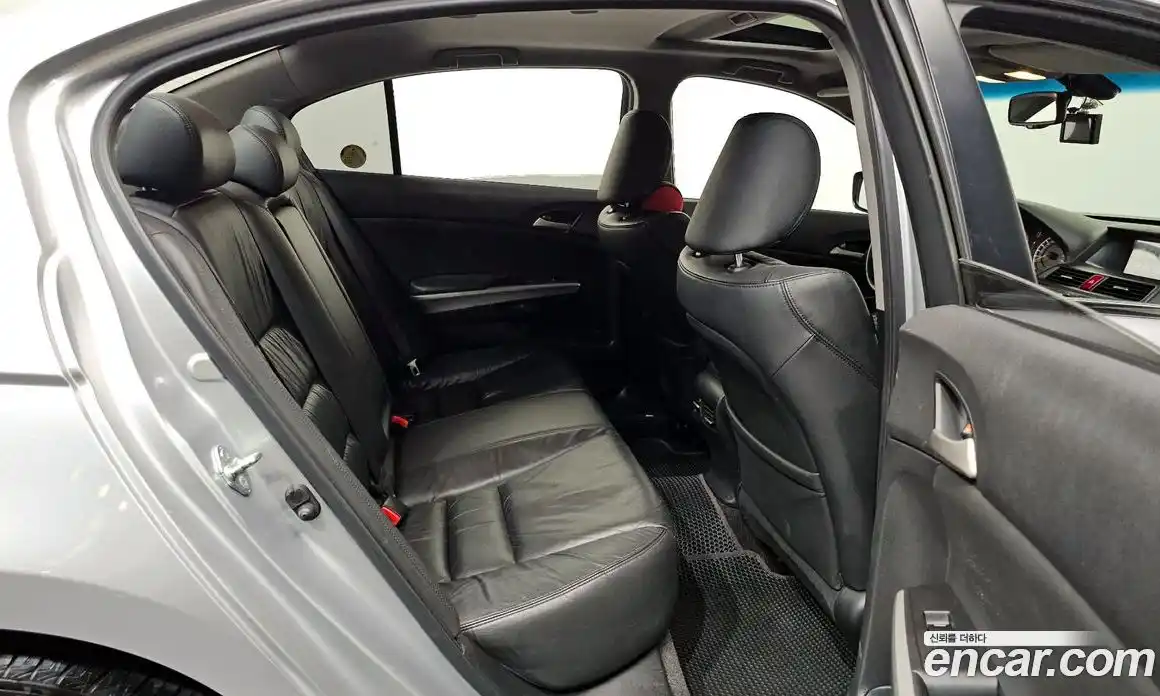 Honda Accord 2012 2.4 Автомат в Москве № 473217, фото 11