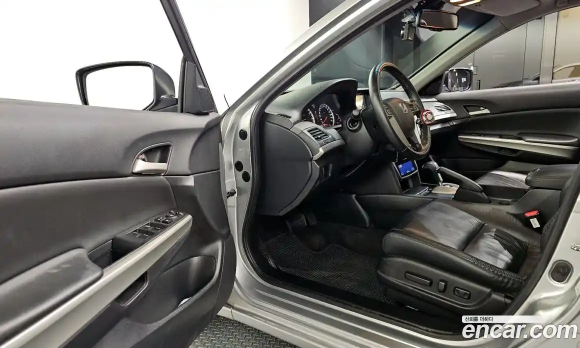 Honda Accord 2012 2.4 Автомат в Москве № 473217, фото 9