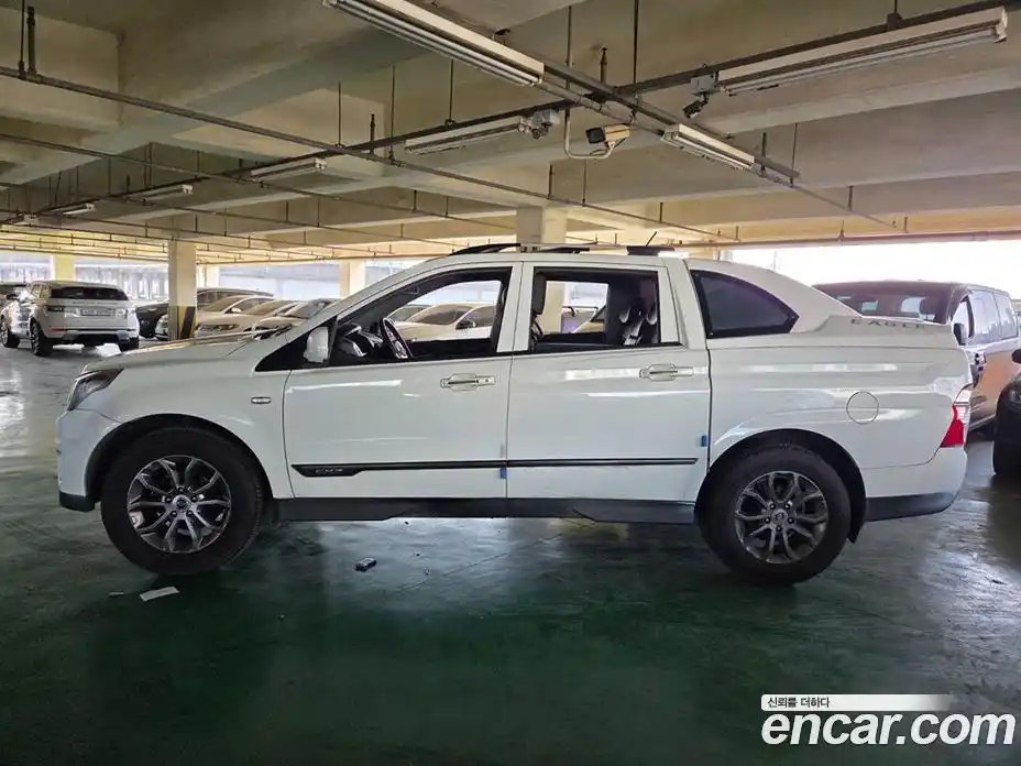 SsangYong Korando 2015 2.0 Автомат в Москве № 491561, фото 3