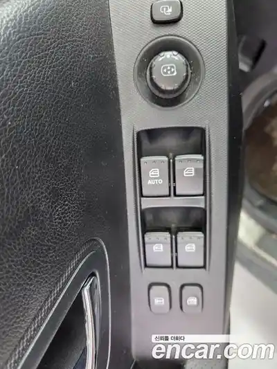 SsangYong Korando 2012 2.0 Автомат в Москве № 491630, миниатюра 12