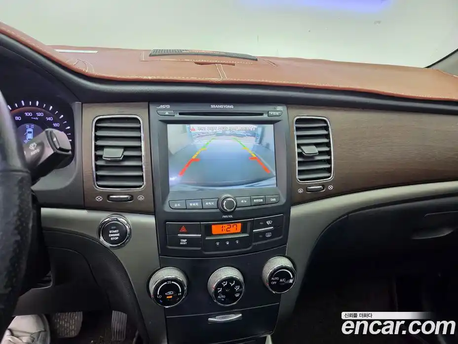 SsangYong Korando 2012 2.0 Автомат в Москве № 491630, фото 16