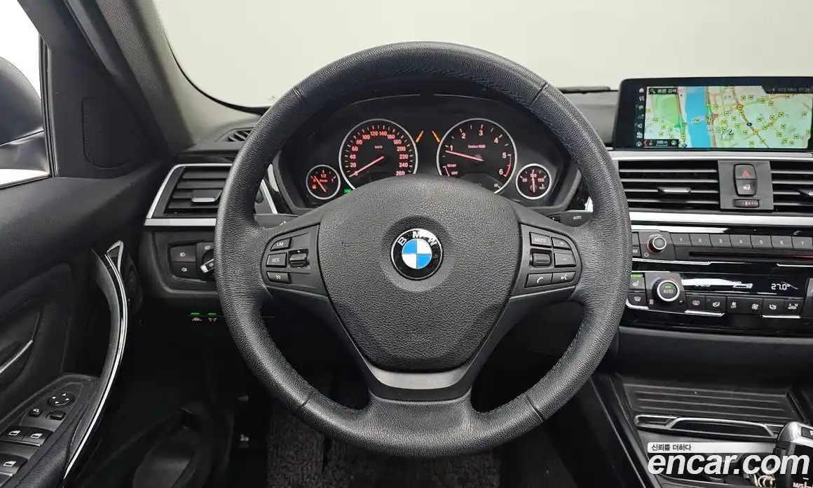 BMW 3-Series 2018 2.0 Автомат в Москве № 492637, фото 13