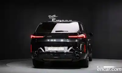 BMW XM 2023 4.4 Автомат в Москве № 492674, миниатюра 4