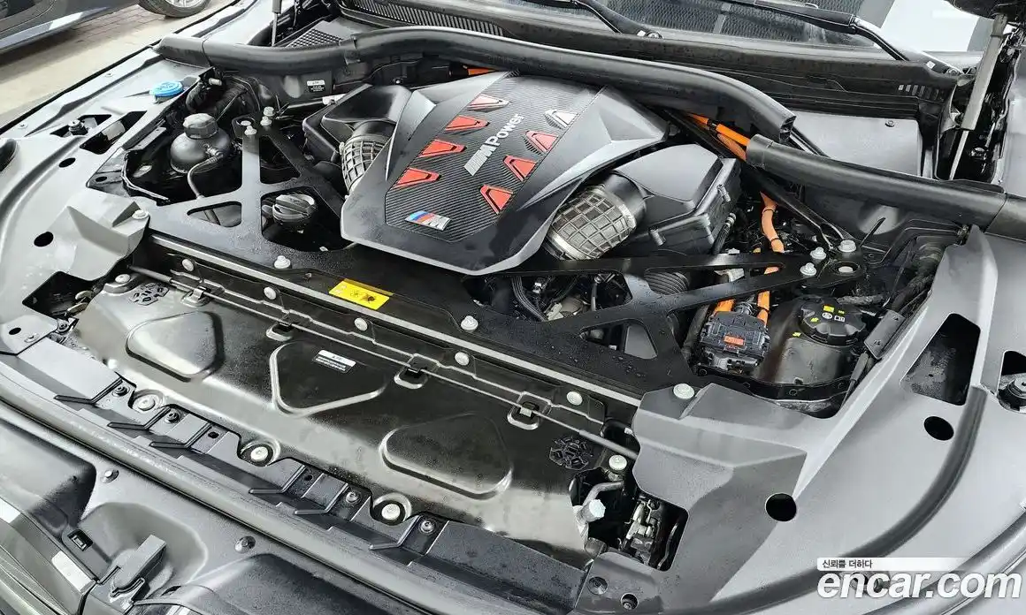 BMW XM 2023 4.4 Автомат в Москве № 492674, фото 6