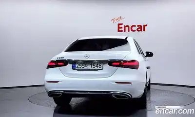 Mercedes-Benz E-Class 2021 2.0 Автомат в Москве № 494014, миниатюра 4