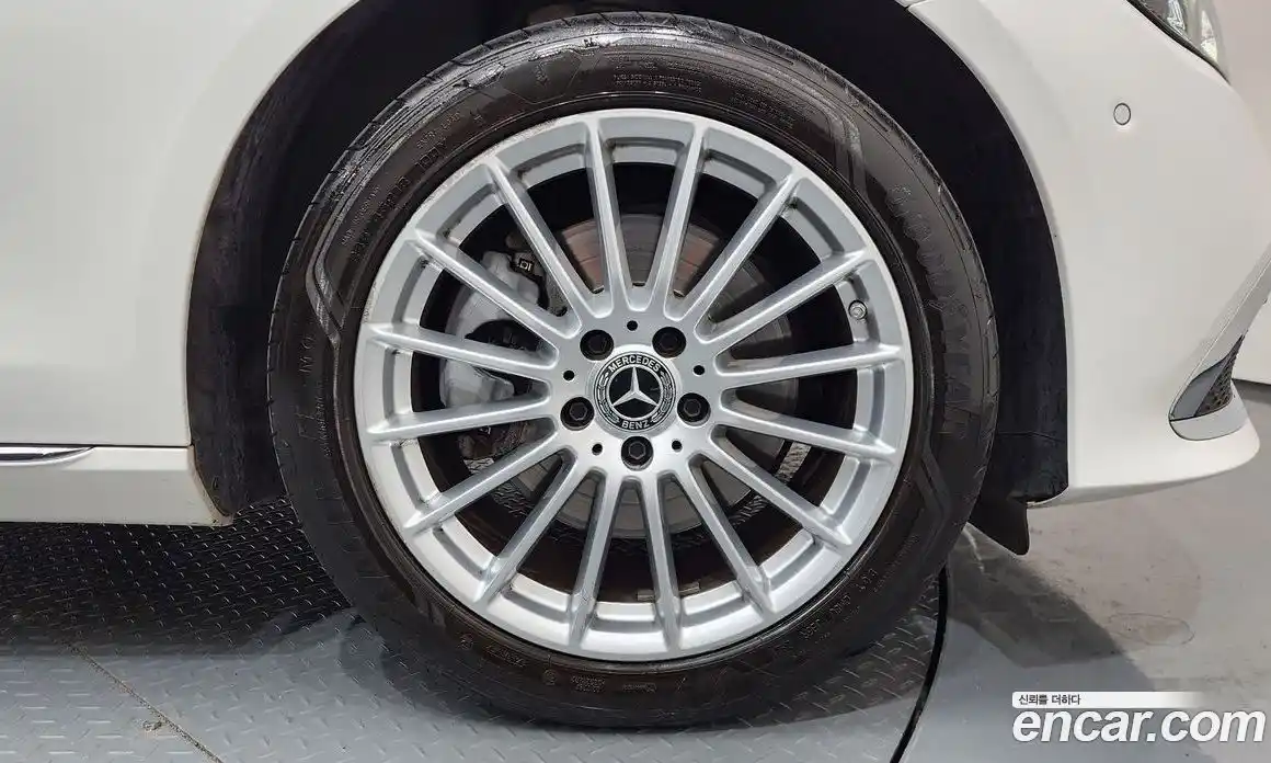 Mercedes-Benz E-Class 2021 2.0 Автомат в Москве № 494014, фото 5