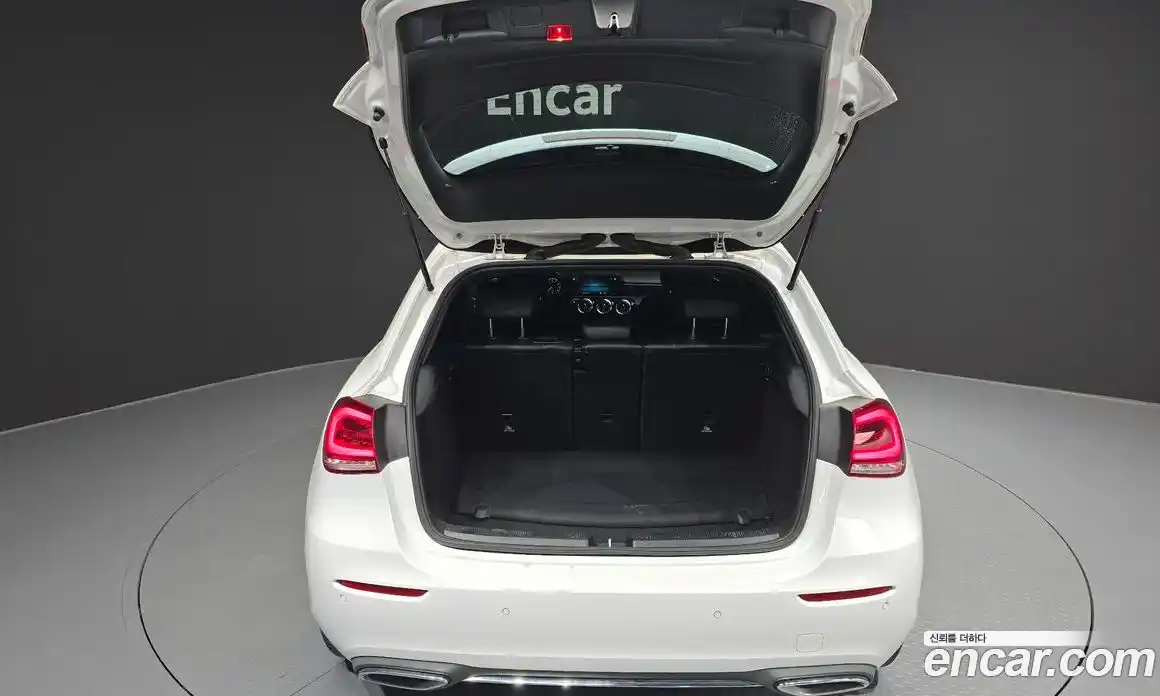 Mercedes-Benz A-Class 2021 2.0 Автомат в Москве № 494872, фото 20