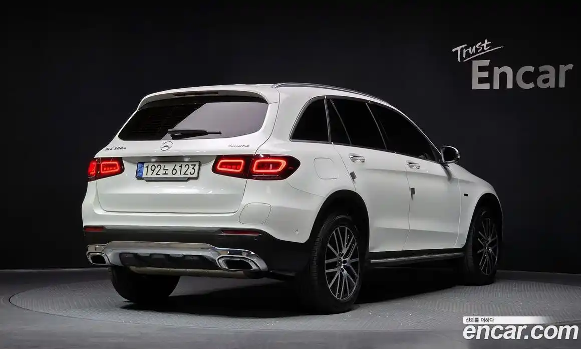 Mercedes-Benz GLC-Class 2021 2.0 Автомат в Москве № 495507, фото 2