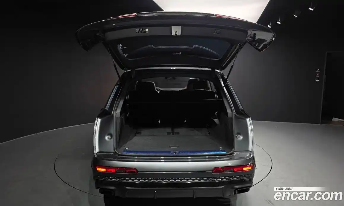 Audi Q7 2025 3.0 Автомат в Москве № 496253, фото 20